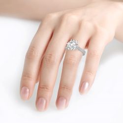 Jeulia Classic Round Cut Sterling Silver Ring