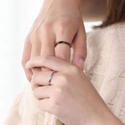 Jeulia Mobius Sterling Silver Couple Rings