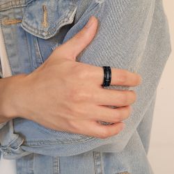 Jeulia Black Tire Design Tungsten Steel Men's Band